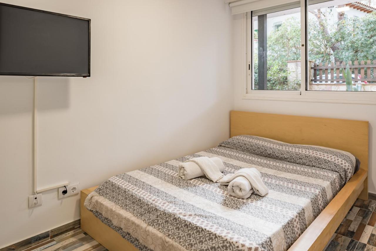 Apartamentos Piscis プラヤ・デアロ エクステリア 写真